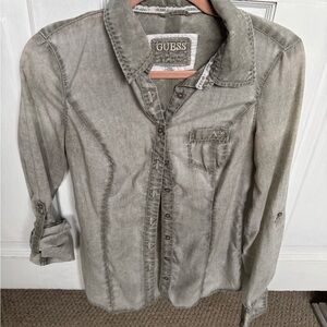GUESS Women's khaki/gray fitted Button-Down Shirt